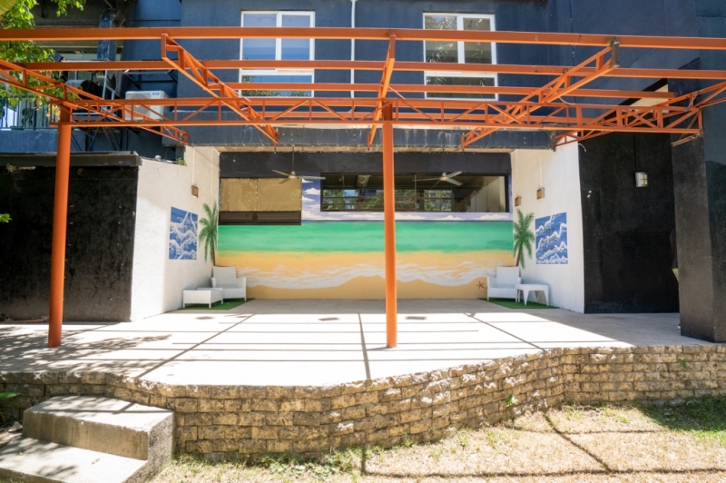 フィリピン留学 Cebu21 - CELLA Premium Campus-Swimming Pool-4